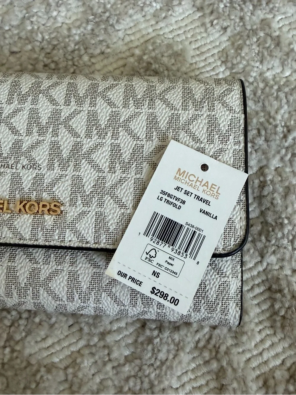 Michael Kors Jet Set Large Logo Trifold Wallet - Vanilla  BRAND NEW